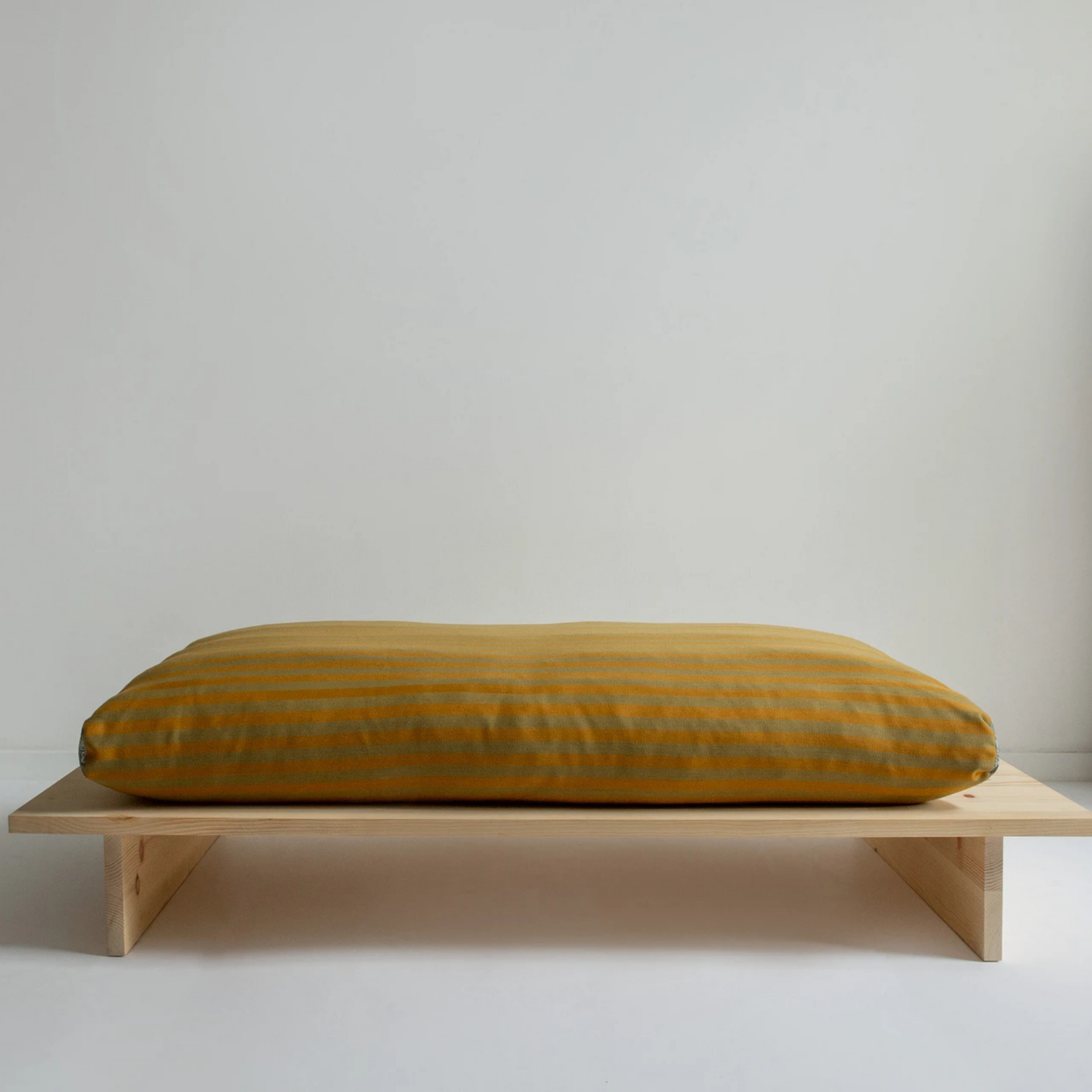 OPHELIA Seri Doğal Ahşap Daybed